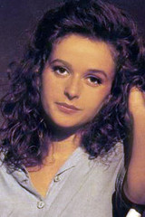 Julia Sawalha